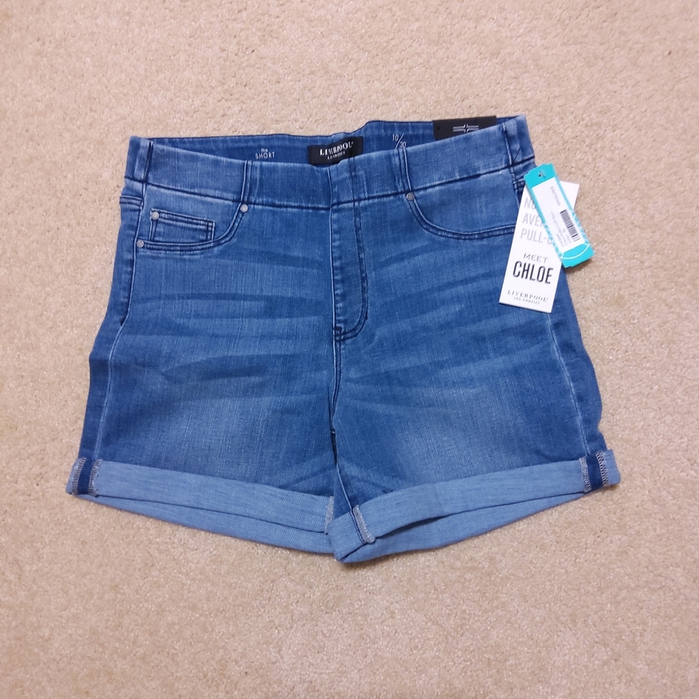 LIVERPOOL Chloe Women's Classic Blue Jean Shorts